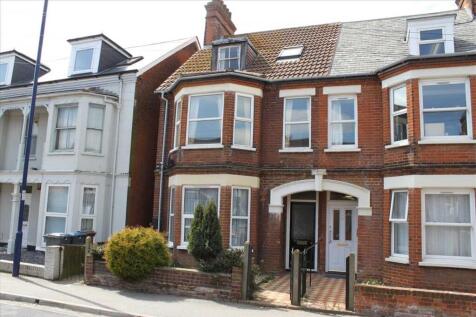 3-bed flat on Highfield Road, Felixstowe, IP11, £995/mo
