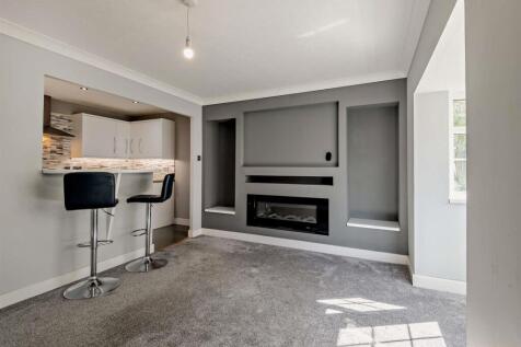 Lounge/Kitchen
