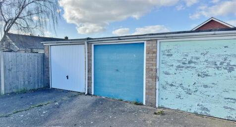 Garage In Block