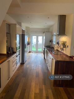 Open Plan Kitchen 