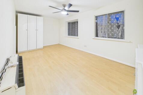 Presented by Clinton at EweMove Bexleyheath and Da