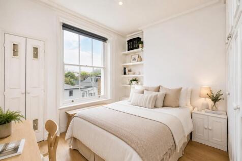 virtual staging bedroom.jpg