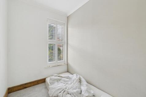 CAM03669G0-PR0040-STILL013