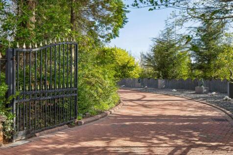 Driveway Entrance