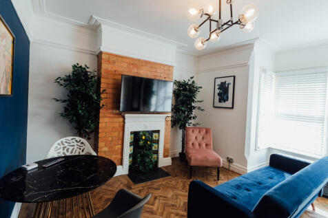 2-bed house on Frederick Street, Loughborough, £1,647/mo
