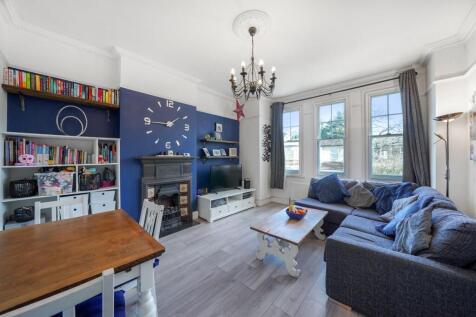 Flat 2, 34 Moreton Road - 28OphI1Go1MWfjxFzxtT