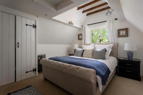 45 - Church Cottage - GL7 5HX - Web.jpg