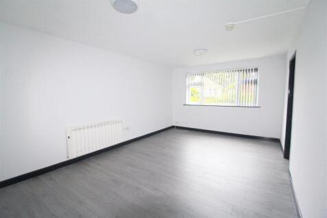 LIVING ROOM 1.jpg