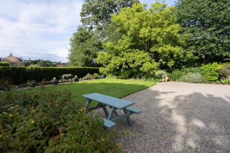 Front garden and drive