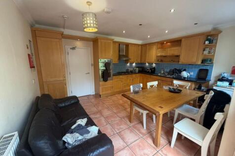 Kitchen / living area