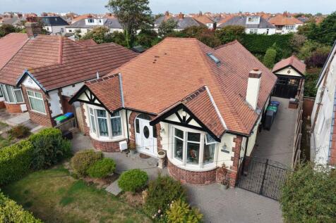 Blackpool, FY2 - property photo