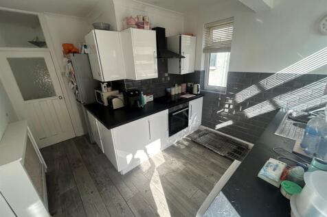 kitchen 1 - Copy.jpg