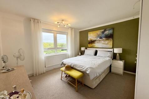 TOLETTOWNLANEBEDR...