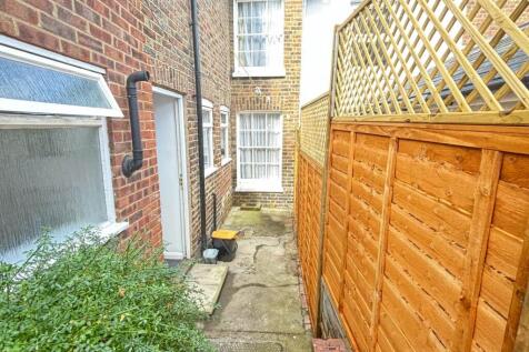 146 Camden Road (16)