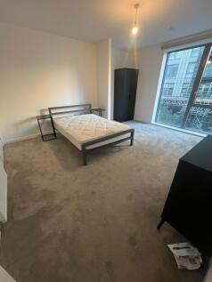 Bluebell Apartments, High Road, Wembley, Brent photo 2