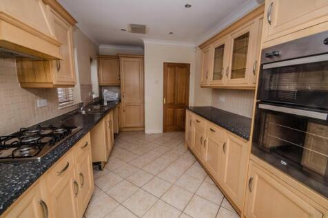 Overlea Drive, Deeside photo 5