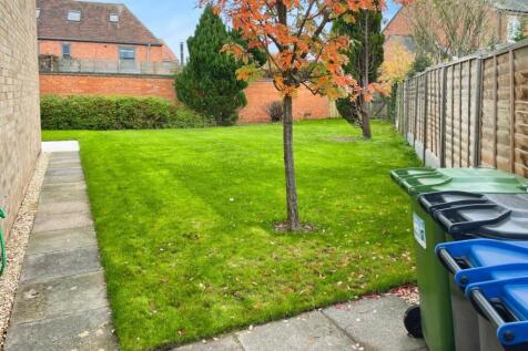 Sanctus Drive, Stratford-upon-Avon photo 3