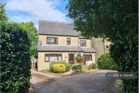 Double Bedroom + Sitting/Dining Room  Flat