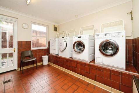 Communal Laundry Roo