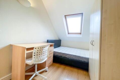 Bedroom 2 (4)