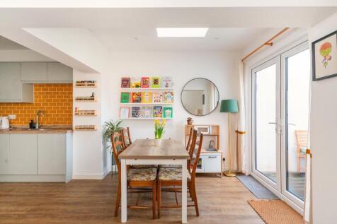 2W0SEN - KitchenDiner H.jpg