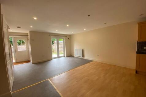 Green Fields Lane, Ashford, Kent, TN23 photo 3