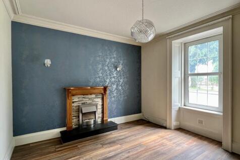 15 King Street, Castle Douglas - Williamson and He