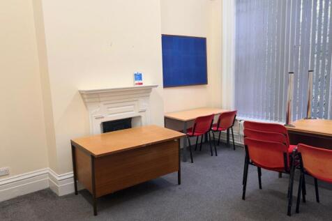 Commercial Property to rent Image 7