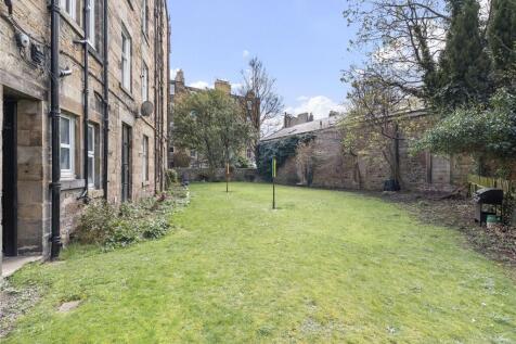 17.6 Millar Crescent
