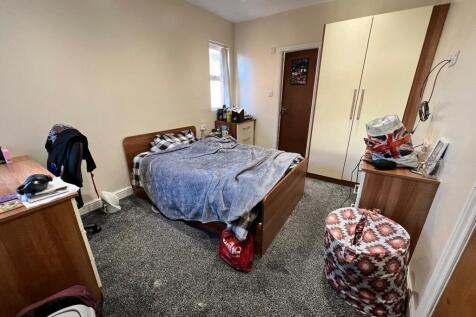 St Michaels Villas, Cardigan Road, Headingley, Leeds photo 3