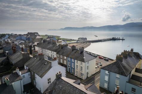 Exterior - 2 Bulkeley Terrace, Beaumaris-21.jpg