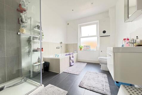 Pembar Avenue, E17,  photo 3