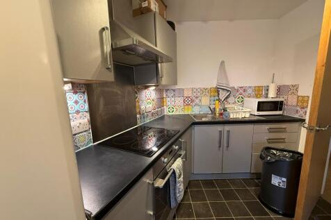 Stillwater Drive, Manchester, M11 photo 4