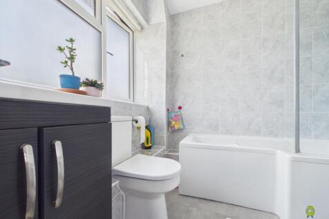Presented by Kevin at EweMove Bexleyheath and Dart