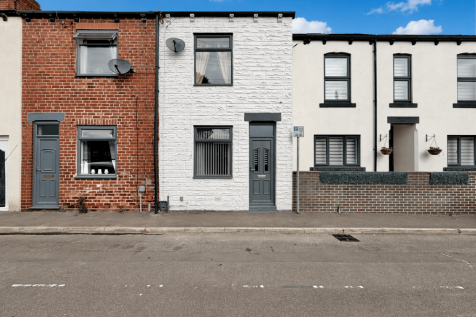 2 Bed Terrace for Rent