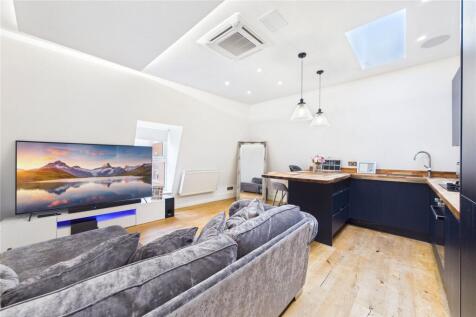 Kitchen/Living Room