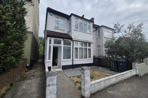4 bedroom semi-detached house to rent - Audley Ro