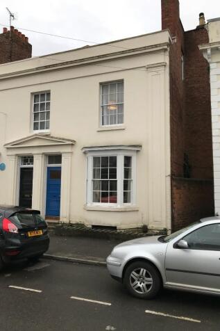 6-bed terraced on Russell Terrace, Leamington Spa, Warwickshire, CV31, £2,600/mo