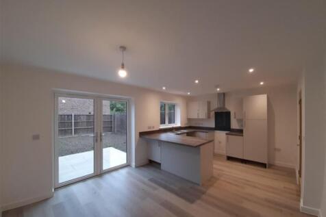 07a6adf2-08a9-4435-a9de-79b5fb105763 (002)