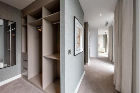 3 bed, 3 bath Apartment in Manchester - Photo 15