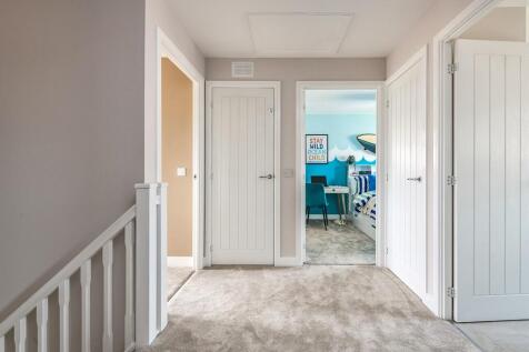 Bright and spacious landing