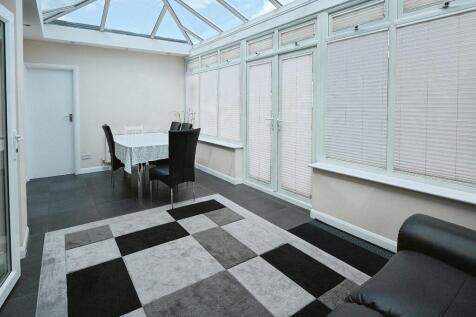 Campbell Avenue, Ilford, Essex, IG6 photo 5