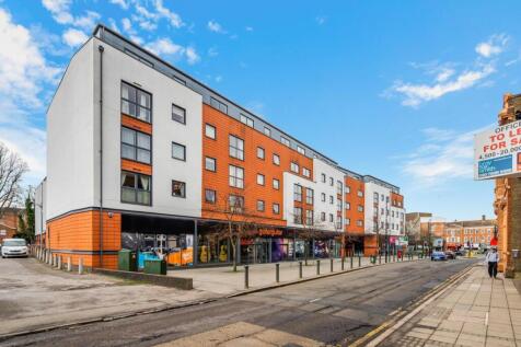 Epsom, KT17 - property photo