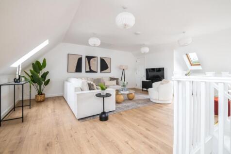 Flat 6, 46 Kelly Avenue-18.jpg