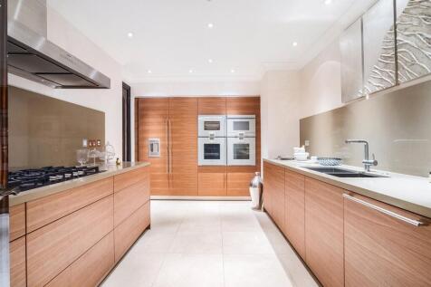 Corinthia Residences