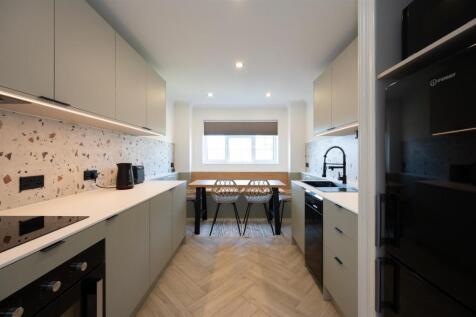 Mark Anthony Court 26 2.jpg