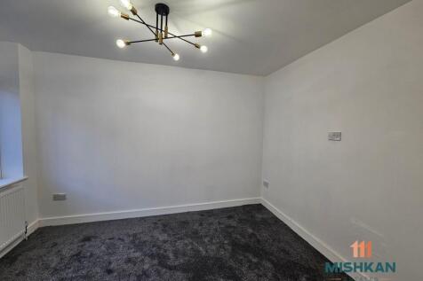 Castlewood Road, Salford photo 3