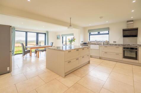 Open Plan Kitchen/Breakfast Room/Dining Room