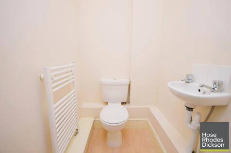 Lugley Street, Newport, PO30 photo 5
