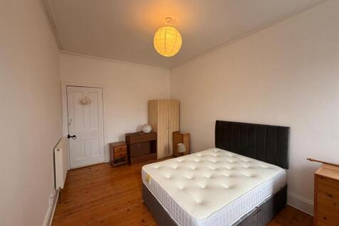 Second bedroom 2.jpeg